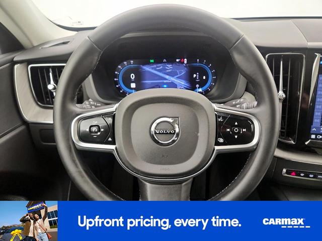 Photo of 2025 Black Volvo XC60
