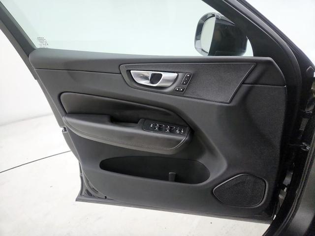 Photo of 2025 Black Volvo XC60