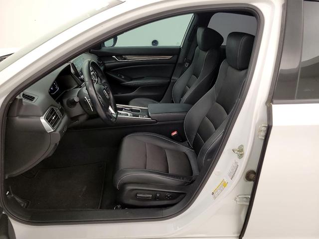 Photo of 2018 White Honda Accord
