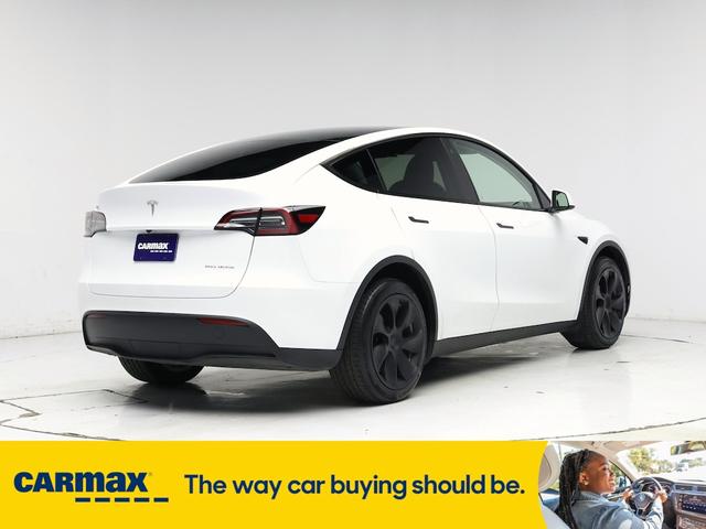 Photo of 2023 White Tesla Model Y