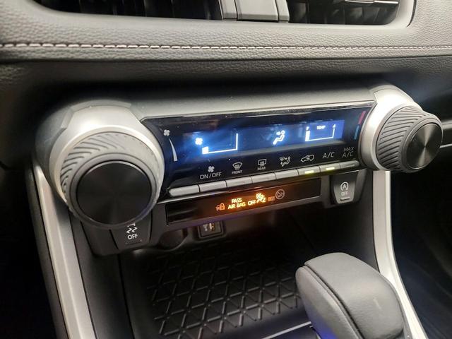 Photo of 2024 Gray Toyota RAV4