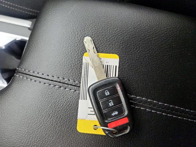 Photo of 2014 White Honda Accord