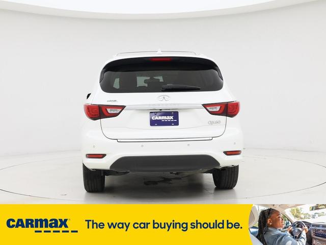 Photo of 2016 White INFINITI QX60