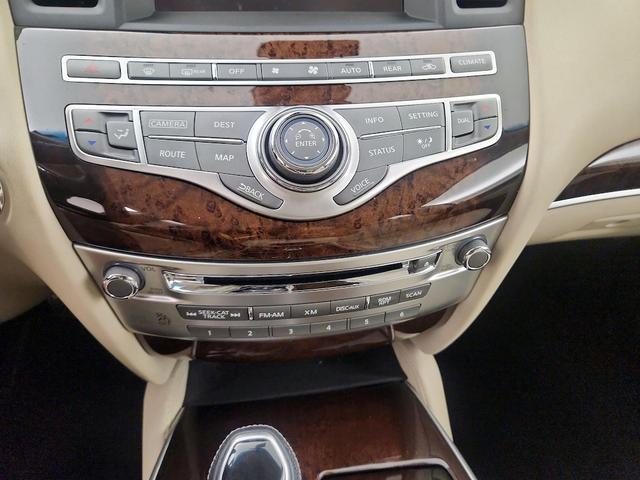 Photo of 2016 White INFINITI QX60