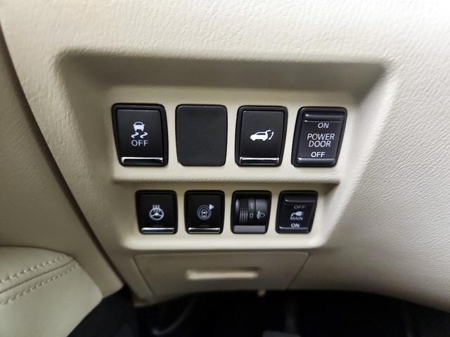 Photo of 2016 White INFINITI QX60