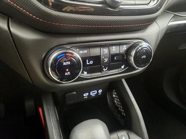 Photo of 2021 White Chevrolet Trailblazer