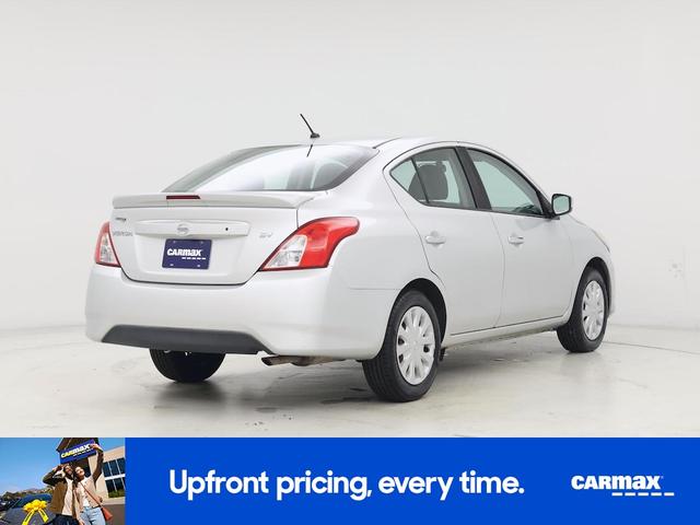 Photo of 2018 Silver Nissan Versa