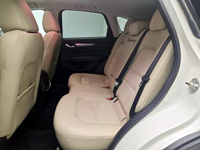 Photo of 2018 White Mazda CX-5