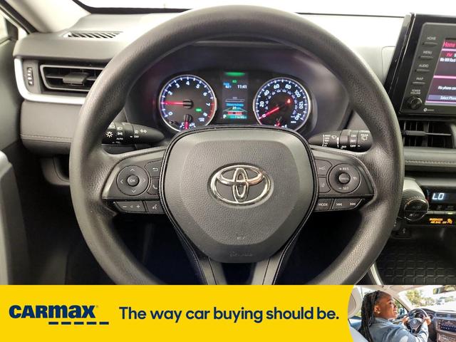 Photo of 2021 White Toyota RAV4