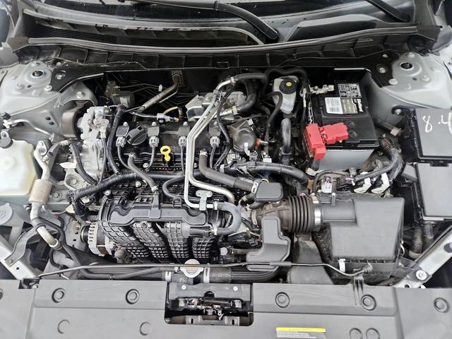 Photo of 2021 Silver Nissan Altima