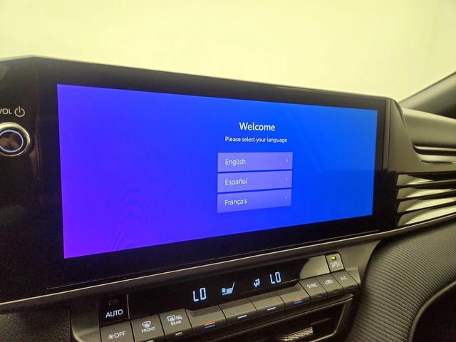 Photo of 2025 White Toyota Camry