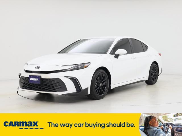 Photo of 2025 White Toyota Camry