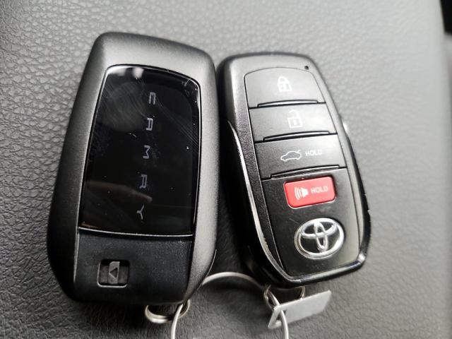 Photo of 2025 White Toyota Camry