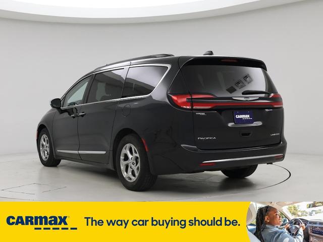 Photo of 2022 Black Chrysler Pacifica