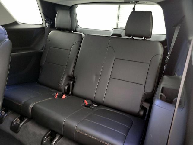 Photo of 2020 Black Chevrolet Traverse