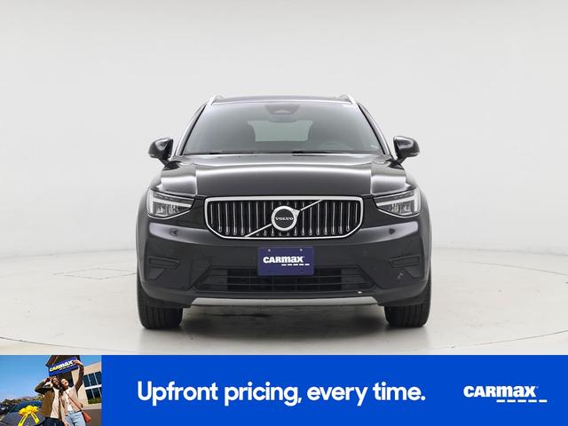Photo of 2025 Black Volvo XC40