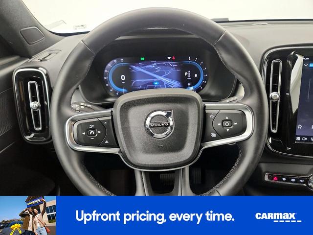 Photo of 2025 Black Volvo XC40