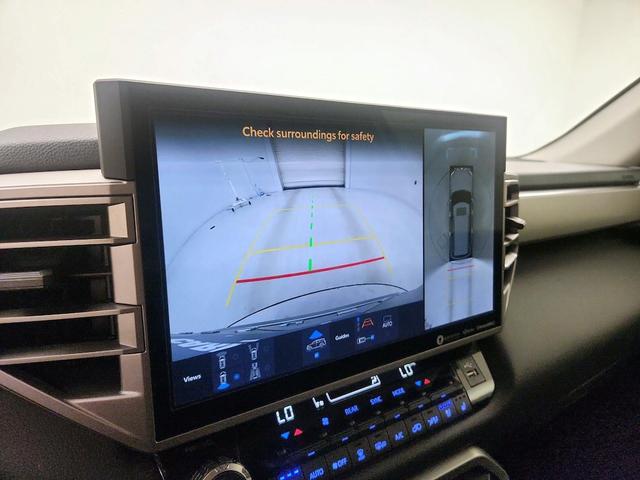 Photo of 2023 Gray Toyota Sequoia