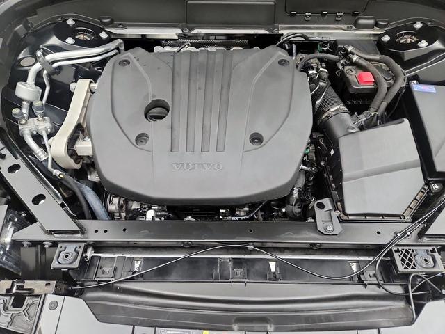 Photo of 2025 Black Volvo XC60