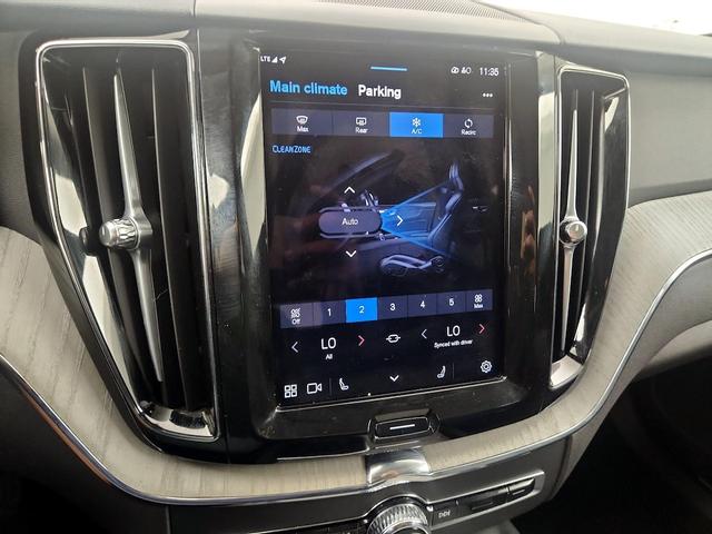 Photo of 2025 Black Volvo XC60