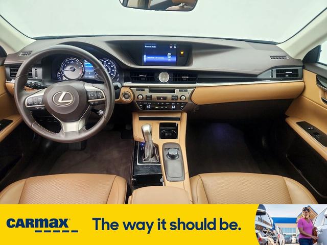 Photo of 2017 Blue Lexus ES 350
