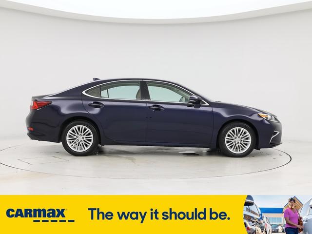 Photo of 2017 Blue Lexus ES 350