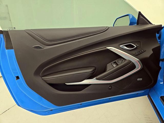 Photo of 2022 Blue Chevrolet Camaro