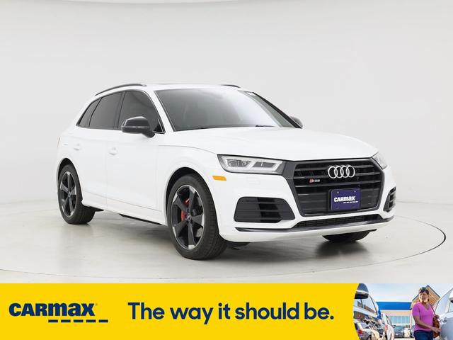 Photo of 2019 White Audi SQ5