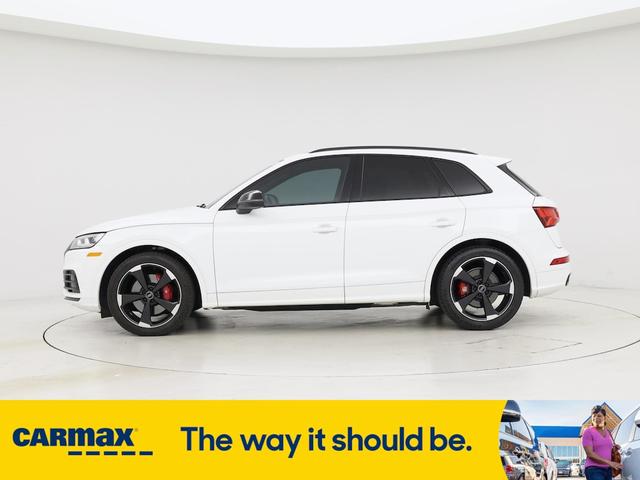 Photo of 2019 White Audi SQ5