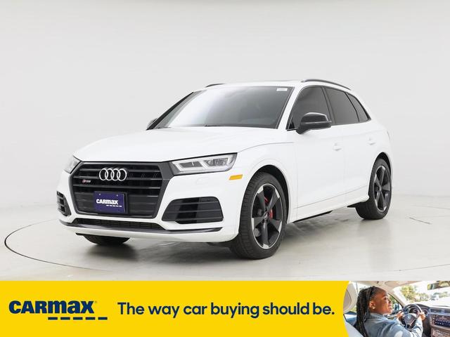 Photo of 2019 White Audi SQ5