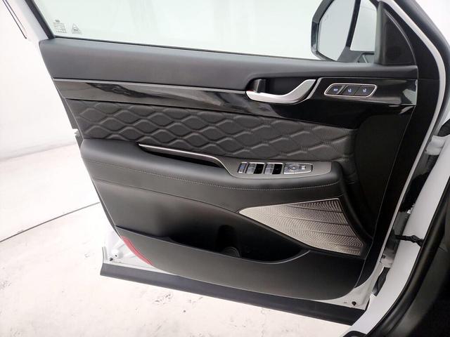 Photo of 2022 White Hyundai PALISADE