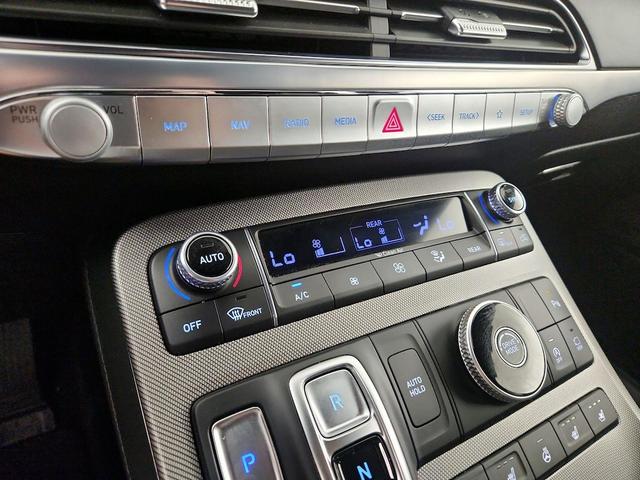 Photo of 2022 White Hyundai PALISADE