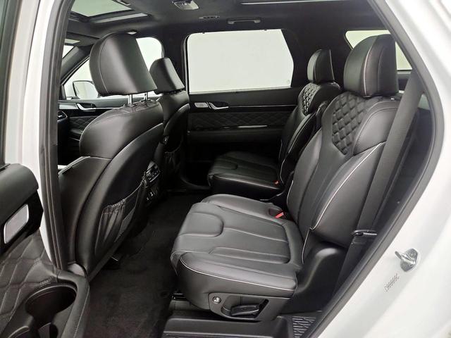 Photo of 2022 White Hyundai PALISADE