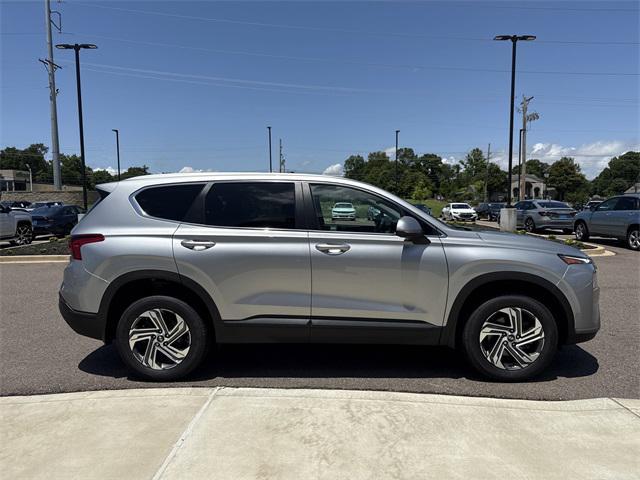 Photo of 2022 Shimmering Silver Pearl Hyundai SANTA FE