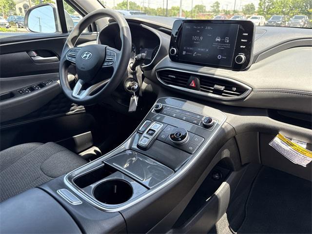 Photo of 2022 Shimmering Silver Pearl Hyundai SANTA FE