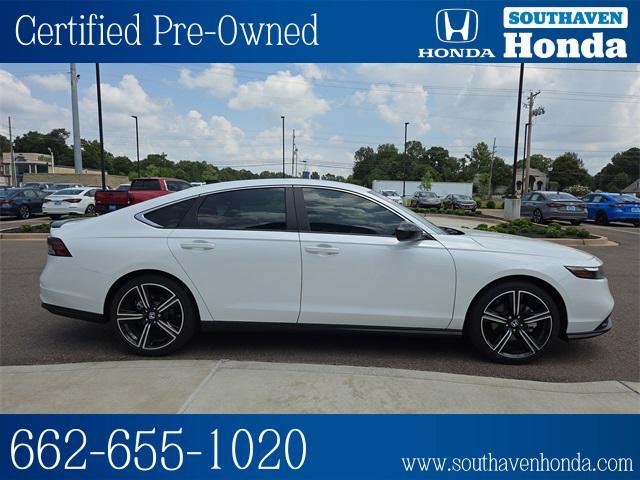 Photo of 2025 Platinum White Pearl Honda Accord Hybrid
