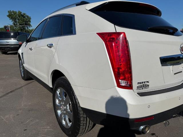 Photo of 2014 White Cadillac SRX