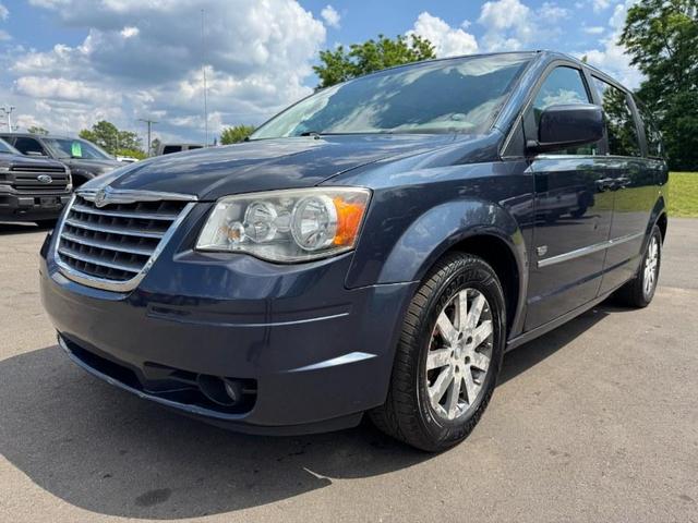 2009 Chrysler Town & Country
