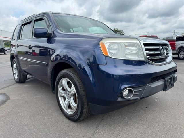 Photo of 2013 Obsidian Blue Pearl Honda Pilot