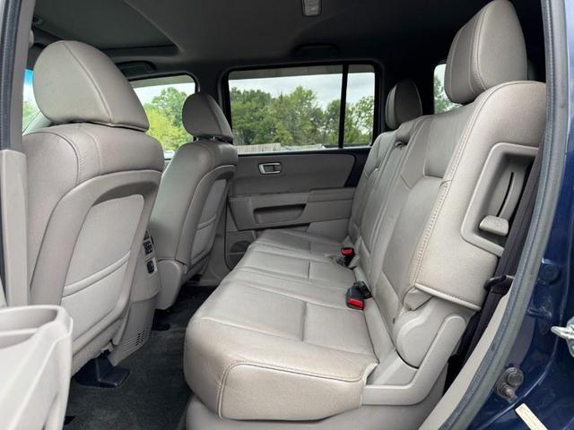Photo of 2013 Obsidian Blue Pearl Honda Pilot