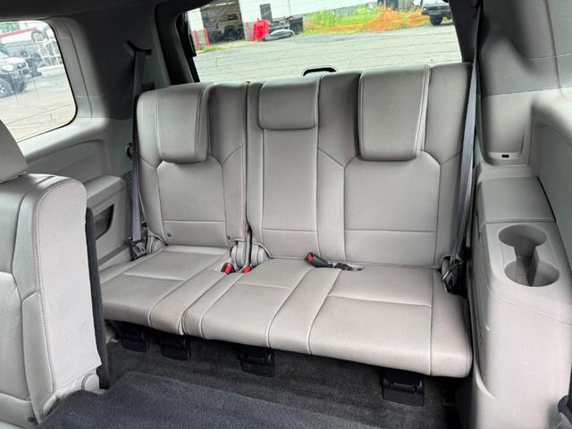 Photo of 2013 Obsidian Blue Pearl Honda Pilot