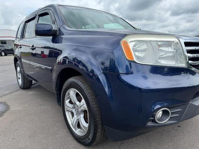 Photo of 2013 Obsidian Blue Pearl Honda Pilot