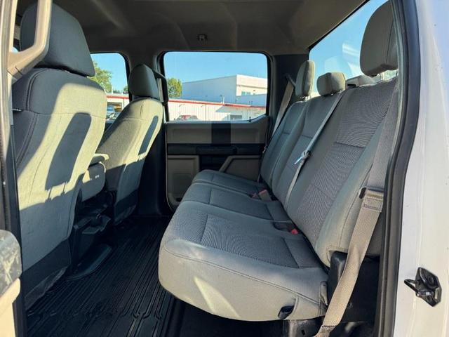 Photo of 2019 Oxford White Ford F-250
