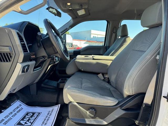 Photo of 2019 Oxford White Ford F-250
