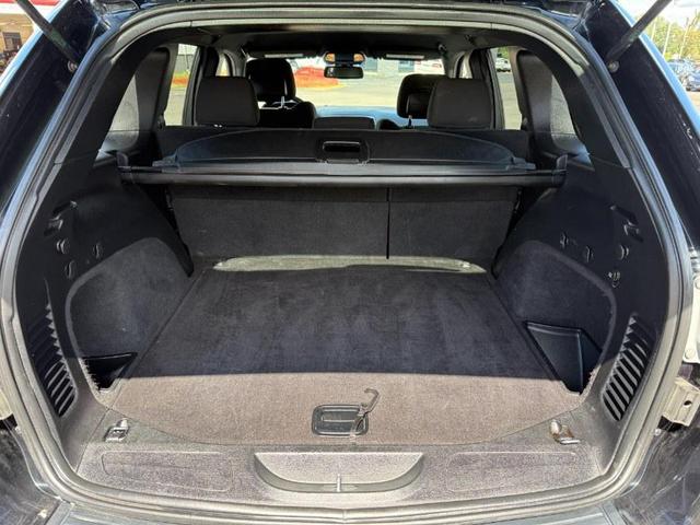 Photo of 2015 Brilliant Black Crystal Pearlcoat Jeep Grand Cherokee