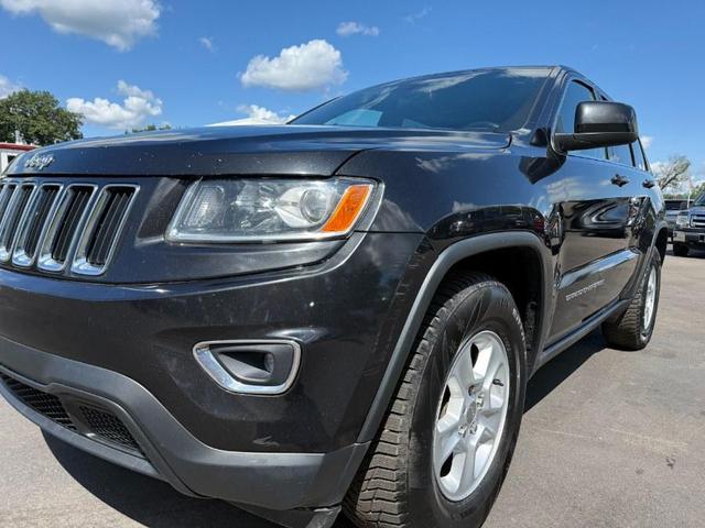 Photo of 2015 Brilliant Black Crystal Pearlcoat Jeep Grand Cherokee