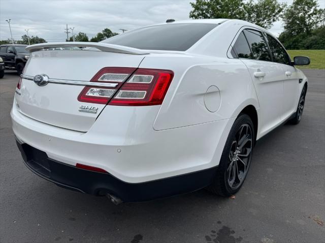 Photo of 2014 White Platinum Metallic Tri-Coat Ford Taurus