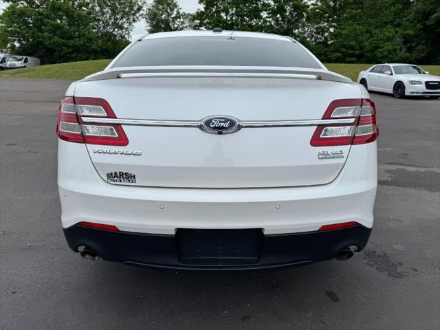 Photo of 2014 White Platinum Metallic Tri-Coat Ford Taurus
