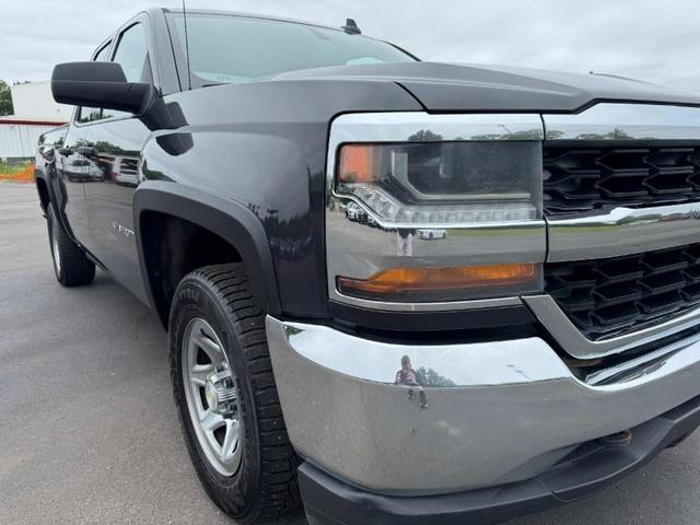 Photo of 2016 Gray Chevrolet Silverado 1500