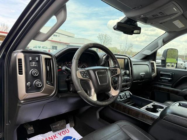 Photo of 2015 Onyx Black GMC Sierra 2500